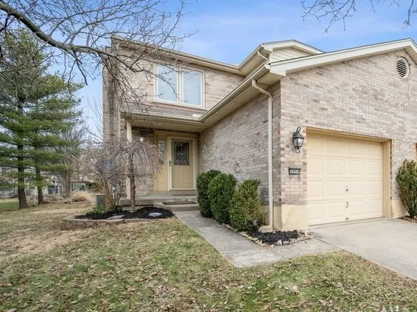 5904 Calmhaven Dr, Cincinnati, OH 45248