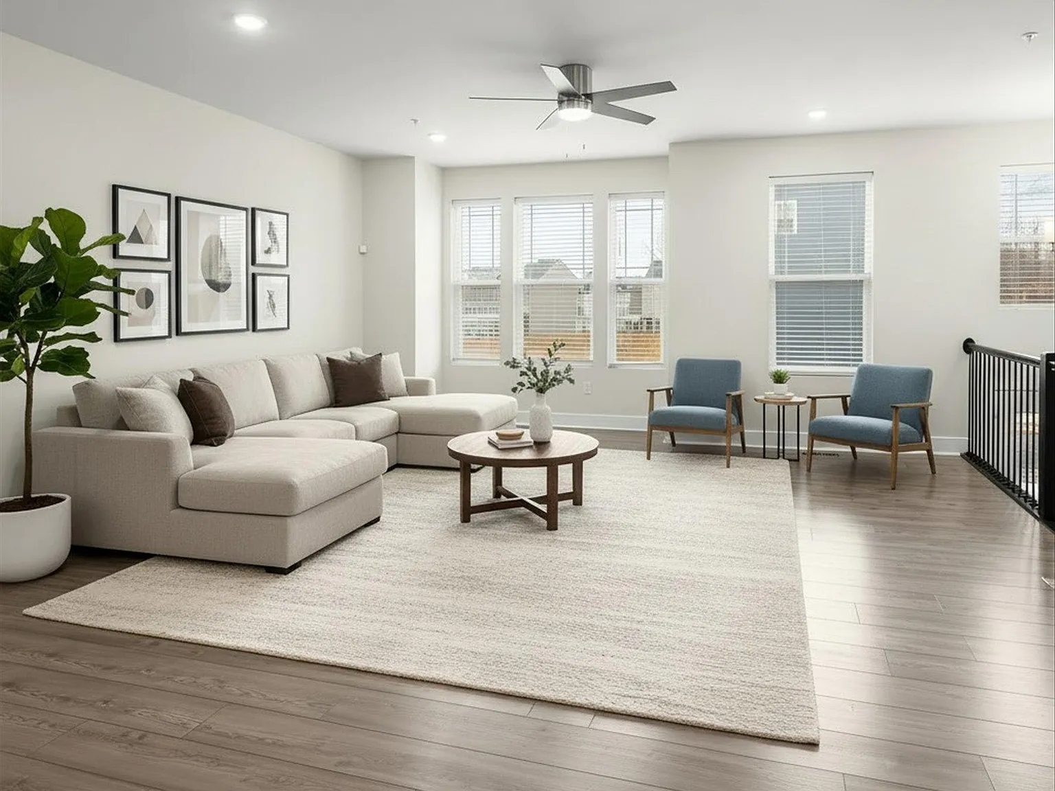 3 bed, 5.0 bath, 3020 sqft, $3,700 — Photo 3