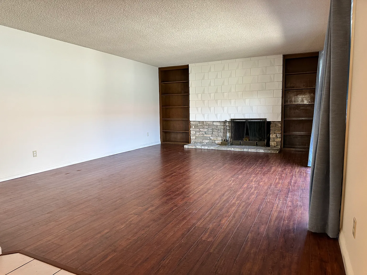 3 bed, 1476 sqft, $3,100 — Photo 2