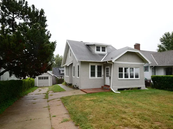 5721 Mayberry St, Omaha, NE 68106