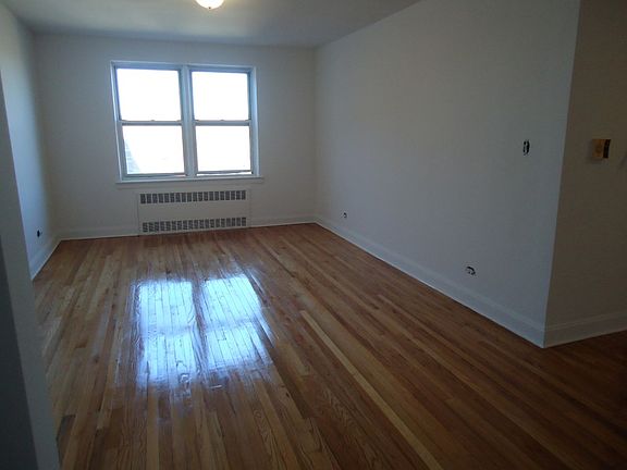 2nd image of 10538 63rd Dr APT 3M