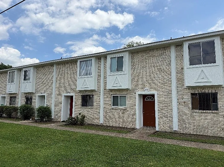 Building Photo - 8911 Gsri Ave #1355