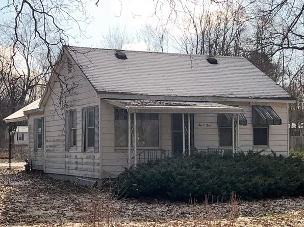 1003 Margaret St, Niles, MI 49120