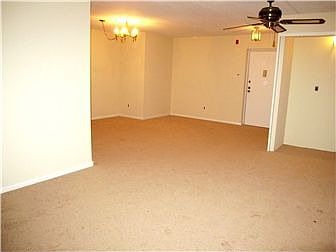 2nd image of 3109 Heather Ct