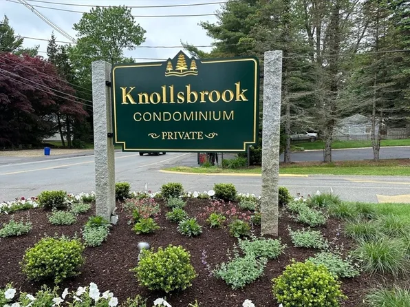 105 Erin Rd #105, Stoughton, MA 02072