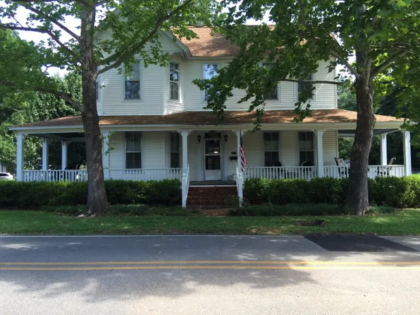 40 5th Ave SW, Cairo, GA 39828