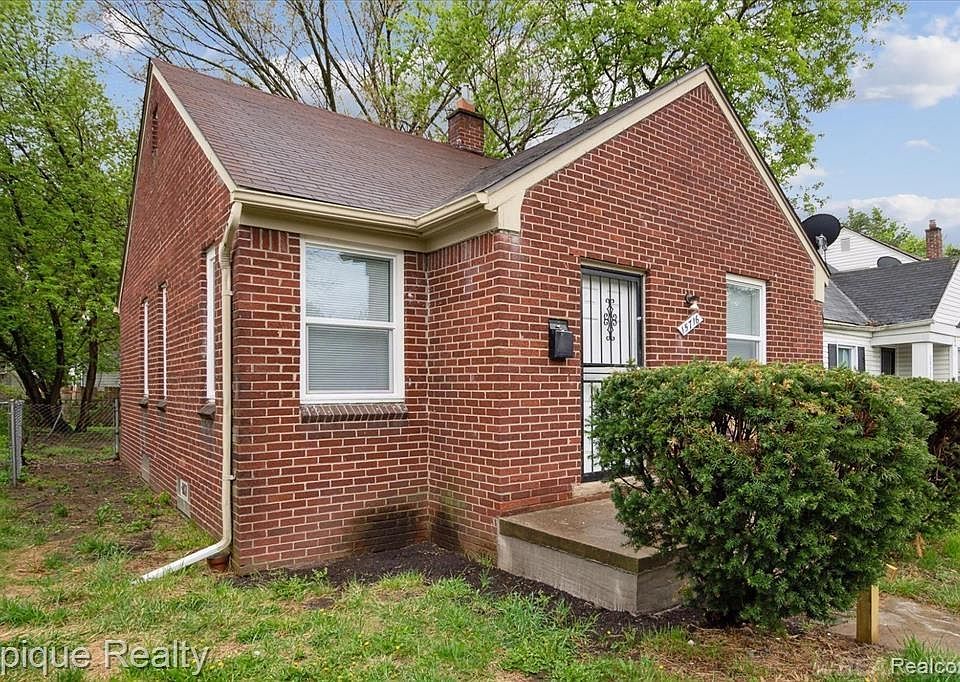 1st image of 15716 Patton St