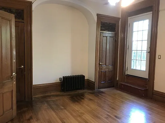 Rented by Limestone Realty Bklyn, LLC | media 9