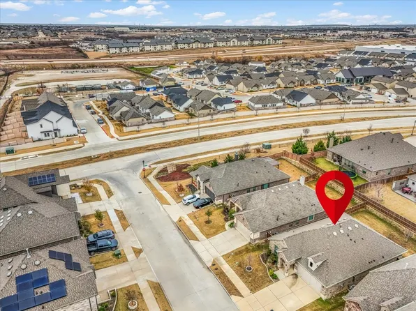 5913 Saddle Pack Dr, Fort Worth, TX 76123