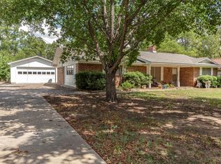 5109 Seminole Dr, Granbury, TX 76049