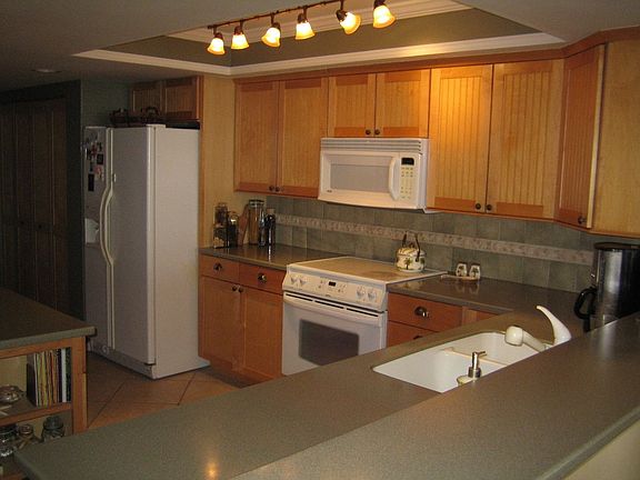 3rd image of 1860 N Atlantic Ave APT B207