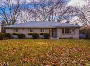 906 N School St, Normal, IL 61761