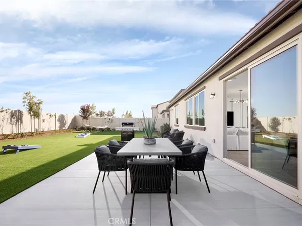 1408 National St, Perris, CA 92571