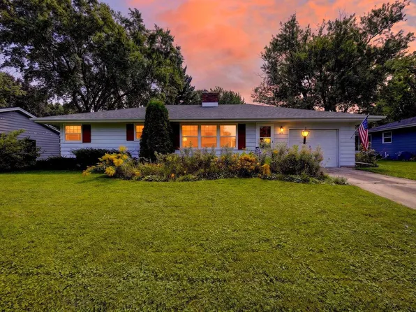 419 W Elm STREET, Sun Prairie, WI 53590