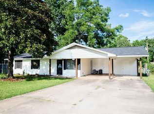 903 Poplar St, Star City, AR 71667