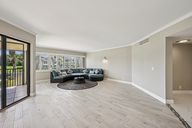 Marine Way E K2L-S1007-008.jpg