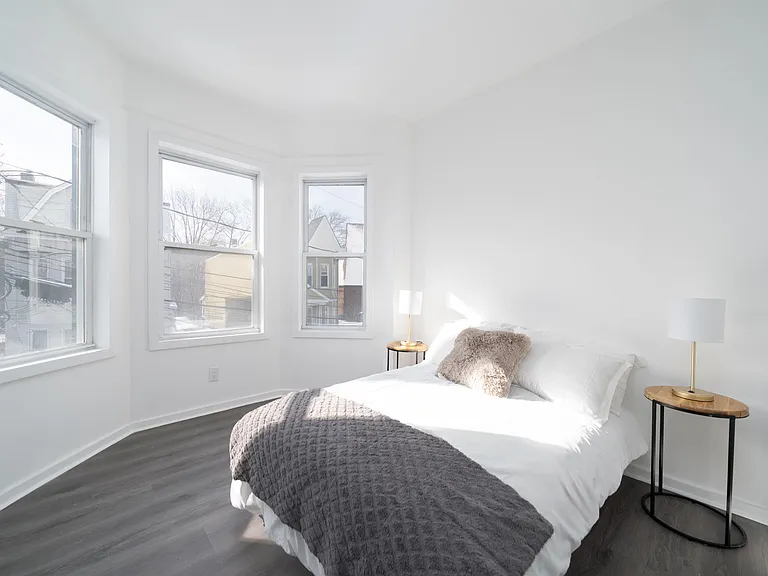 10 McDougal St #A — Photo 4