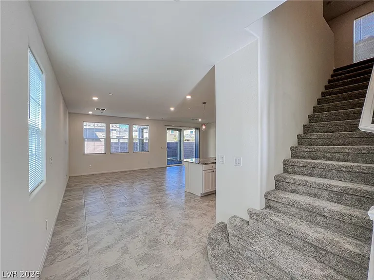 3140 Segesta Ave — Photo 7
