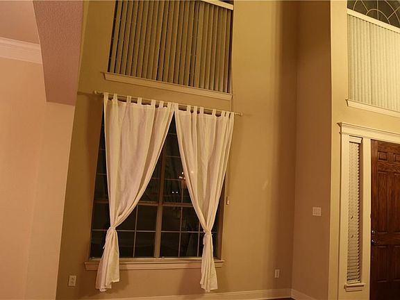 4th image of 4649 Chapel Creek Dr