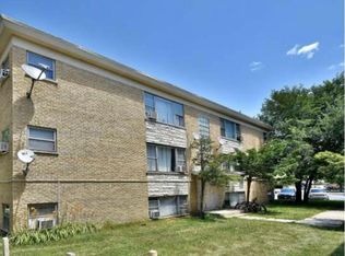 528 S Michigan Ct #A, Addison, IL 60101