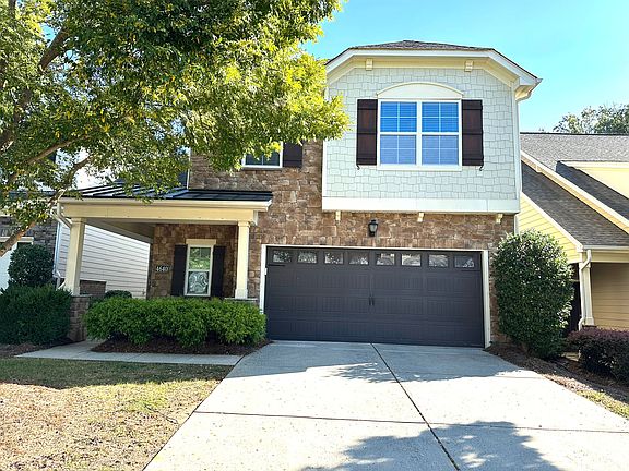 2nd image of 4640 Blackmuir Woods Cir