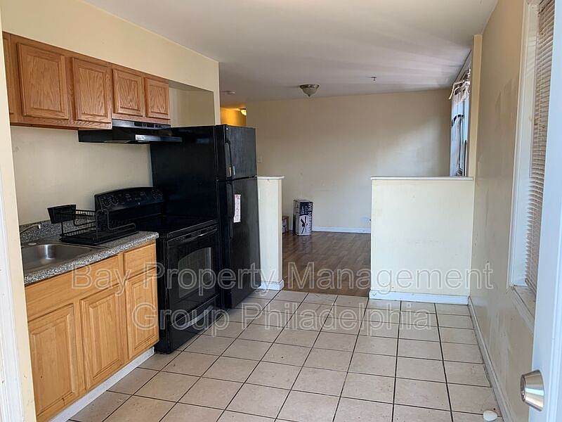 1st image of 313-317 S 60th St #317-4