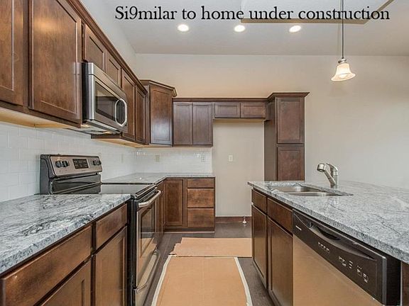 3rd image of 2214 Ironwood Dr SW