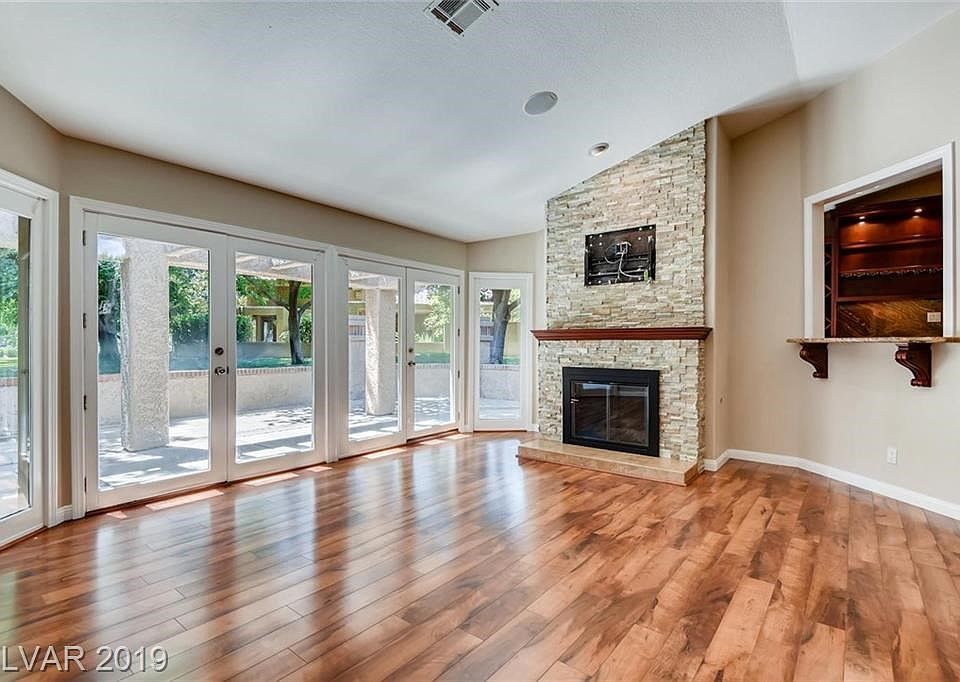 1st image of 7331 Mission Hills Dr