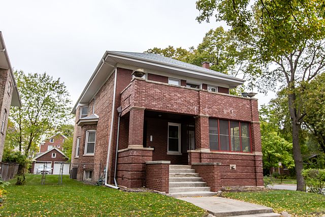 1st image of 701 Gunderson Ave #1