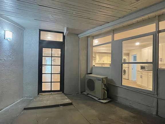 Front entryway