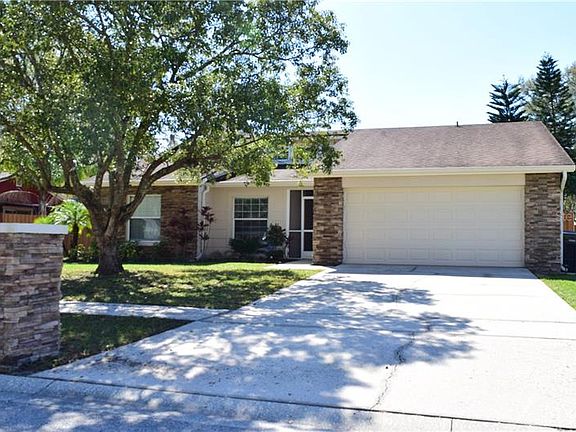 4th image of 1547 Long Pond Dr