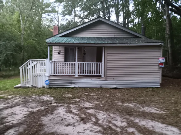 123 Lucille Rd, Ridgeville, SC 29472