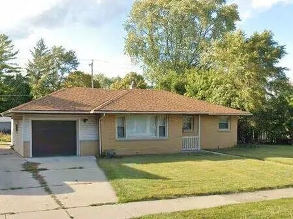 7200 West Grantosa DRIVE, Milwaukee, WI 53218