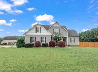 102 Mendel Dr, Smithfield, NC 27577