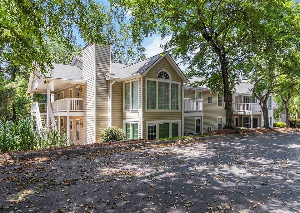 1st image of 1901 Countryside Pl SE