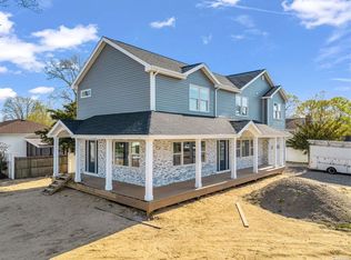 116 W 16th St, Deer Park, NY 11729
