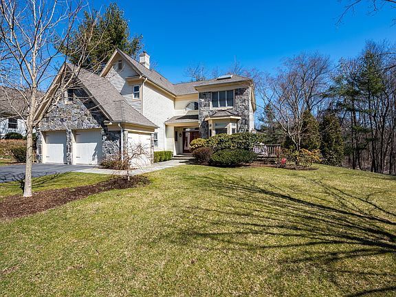 1 Easthaven Lane