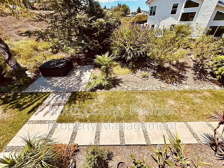 7067 Llama St — Photo 10