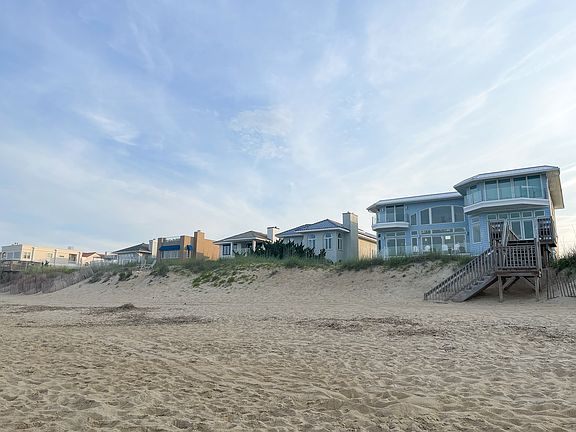5th image of 502 Surfside Ave