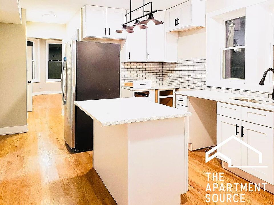 1st image of 2115 W Belmont Ave #2