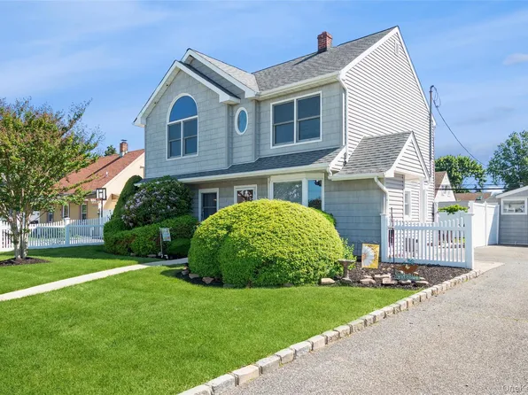 49 Harness Lane, Levittown, NY 11756
