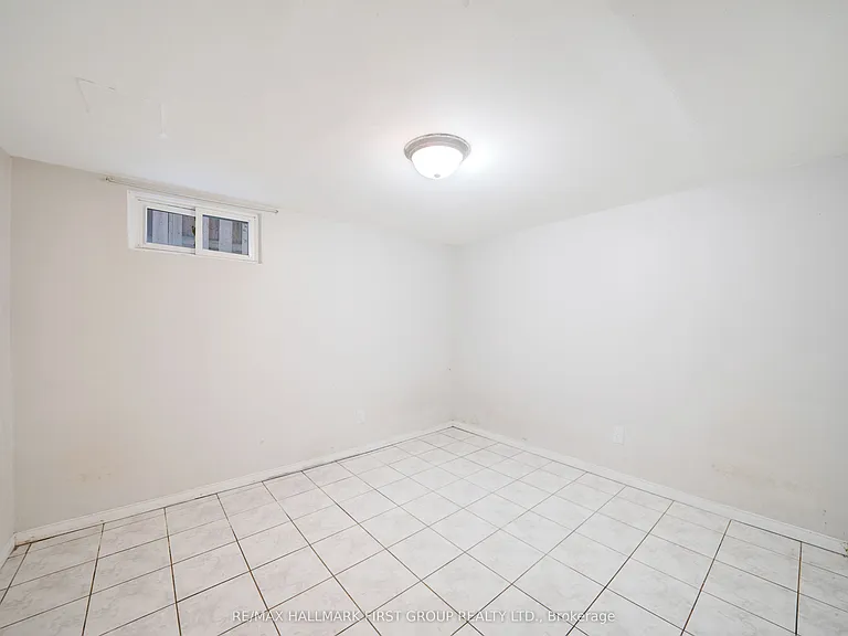5 Claresholme Dr — Photo 24
