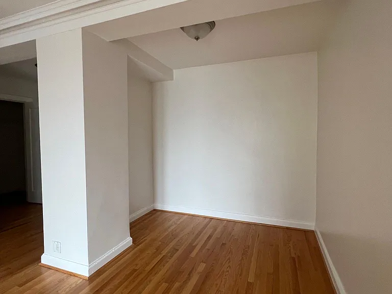 15 E Kirby St #326 — Photo 3