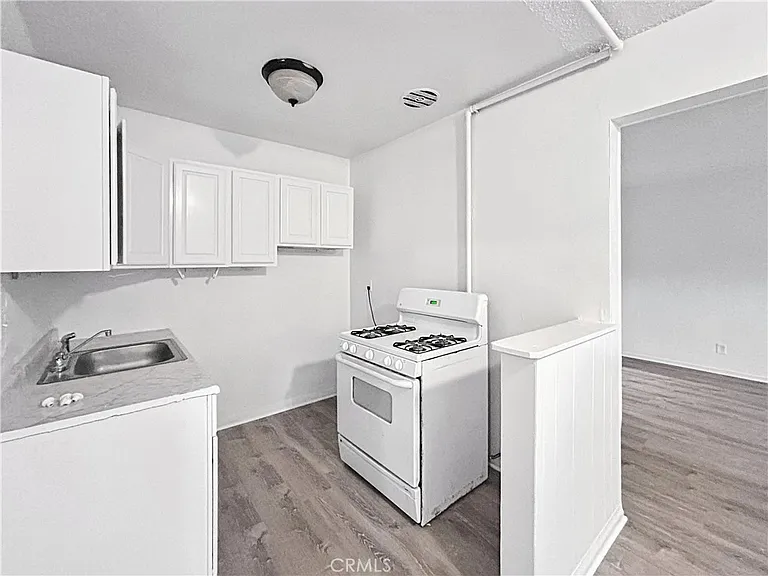 1109 S Minnie St #1109 — Photo 5