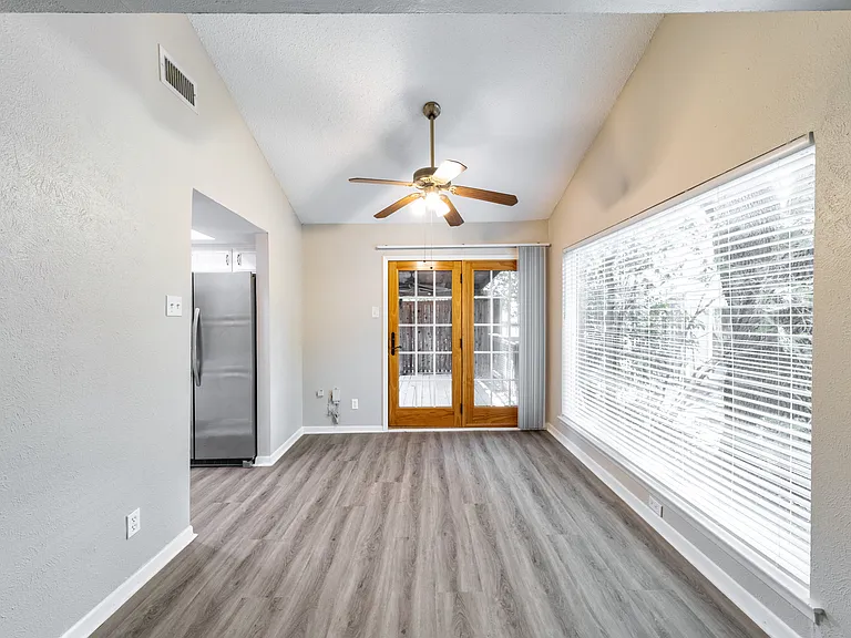 2719 Creek Wood Ct — Photo 6