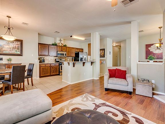 5th image of 3819 Top Rock Ln