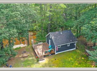 143 Maplewood Dr, Naples, ME 04055