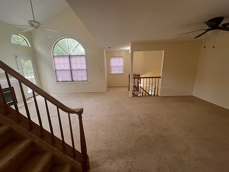 5207 Stonehedge Rd — Photo 7