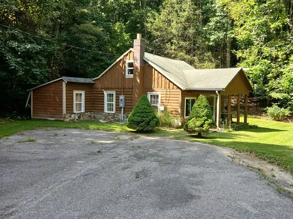 150 Smith St, Elk Park, NC 28622