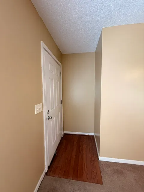 3 bed, 1350 sqft, $1,695 — Photo 4